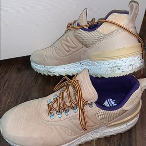 New balance hiking shoes